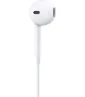Дротові навушники Apple EarPods з роз'ємом Lightning Connector (білі)