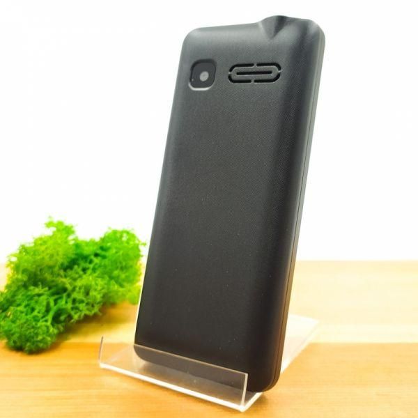 Кнопковий телефон із потужним акумулятором NOKIA 2160 Black