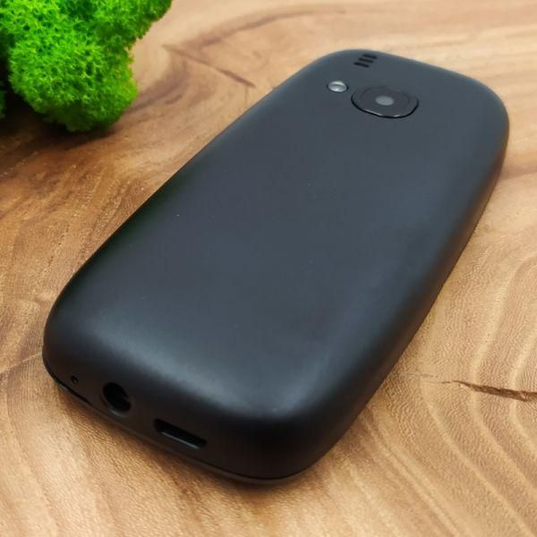 Кнопковий телефон Nokia 105 2G Black