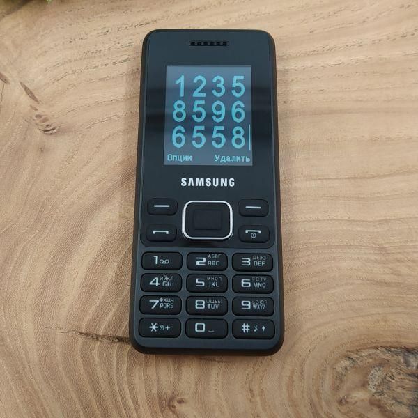 Кнопковий мобільний телефон Samsung B350E