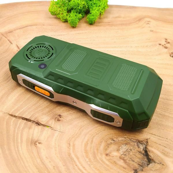 Кнопковий протиударний телефон Land Rover W2019 Green (13800mAh, Type-C)