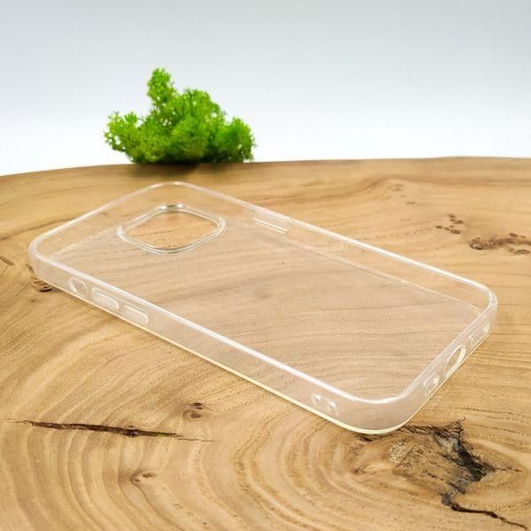 Чохол Spigen Liquid Crystal Case iPhone 15