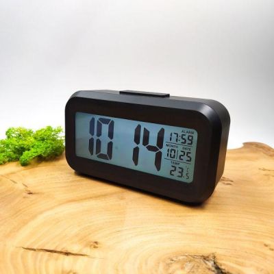 Настільний електронний годинник на батарейках (3хAAA) 210 Black