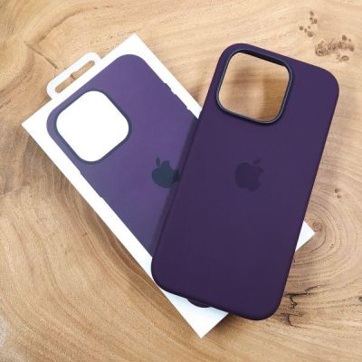 Чохол  Silicone Case with MagSafe для iPhone 16 Pro Plum