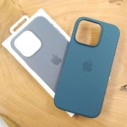 Чохол  Silicone Case with MagSafe для iPhone 16 Pro Max Lake Green