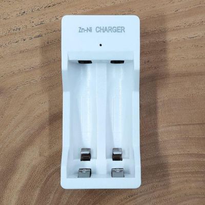Зарядний пристрій для акумуляторів 2A/3A 1.2-1.6V CLDP CLA23U