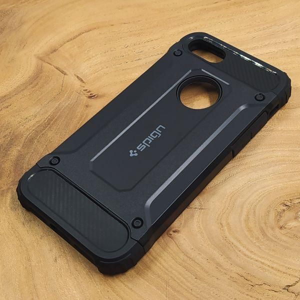 Протиударний чохол SPIGEN для iPhone 7