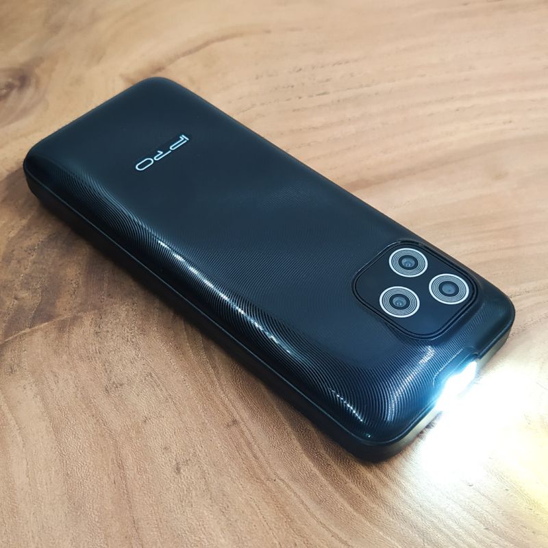 Кнопковий мобільний телефон iPro A36 3 sim card