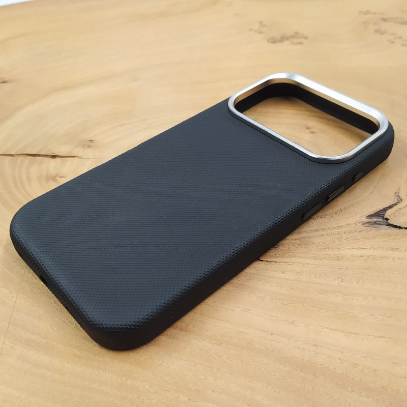 Чохол Techwoven Magnetic Case для iPhone 17 Pro Graphite Black