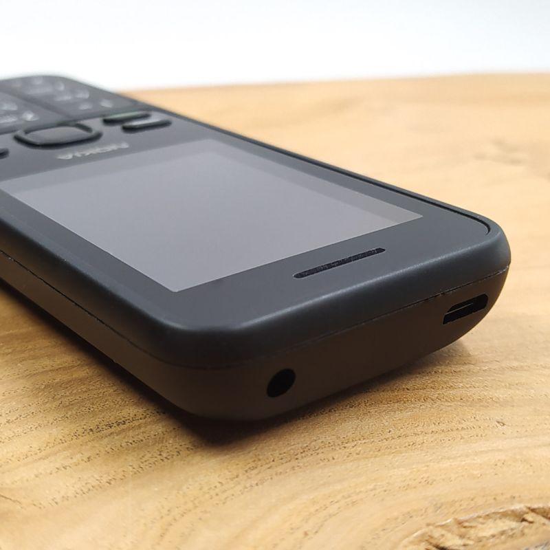 Кнопковий телефон Nokia 150 Black