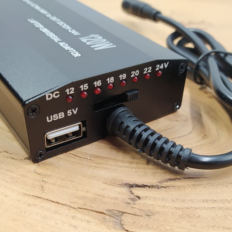 Універсальний зарядний пристрій 12V для ноутбука 120W + 220V